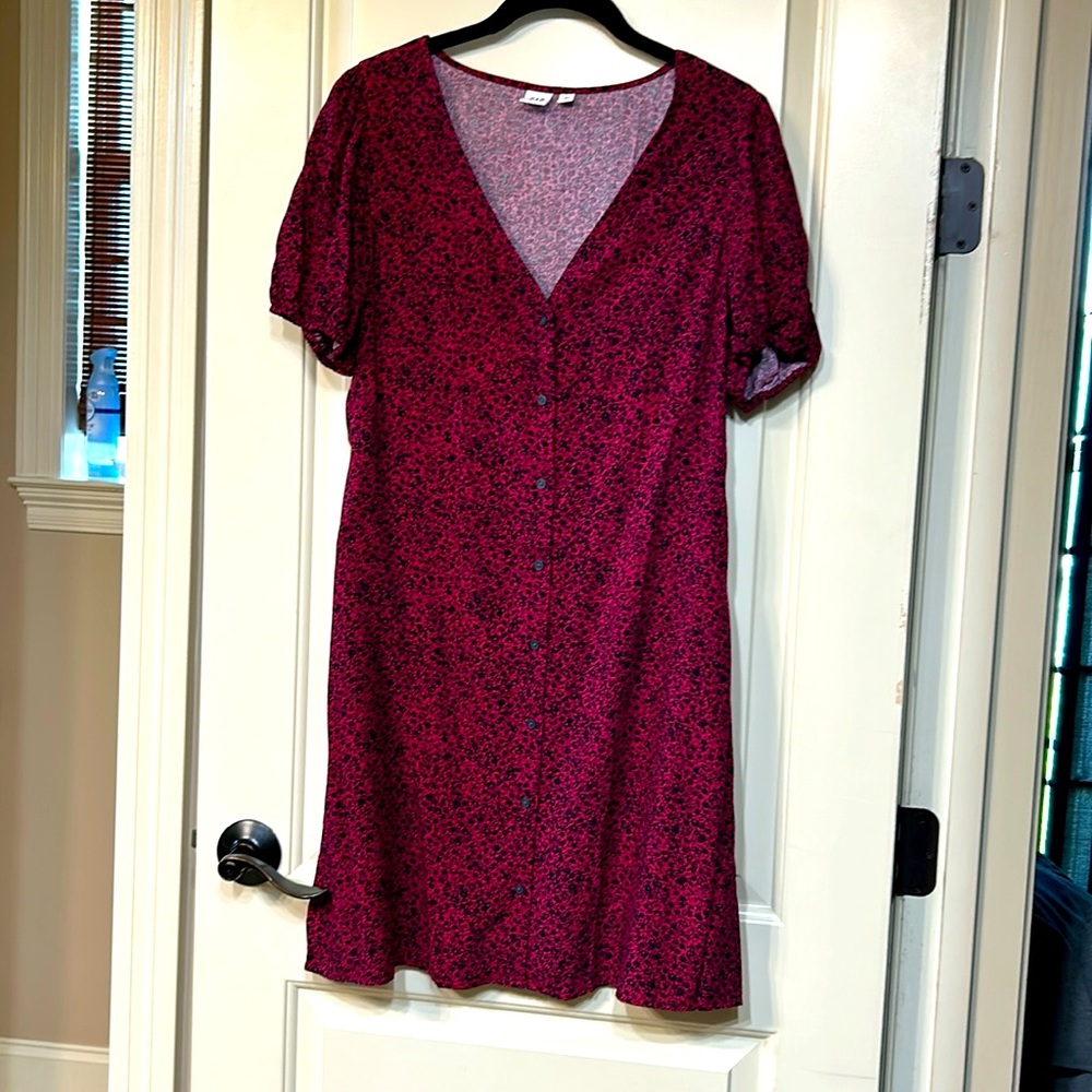 GAP Burgundy Floral Button-Front V-Neck Dress